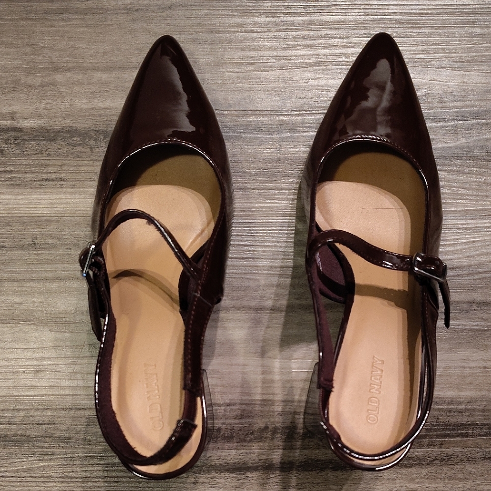 Old Navy Women's Cranberry Patent Mary Jane Square Heels